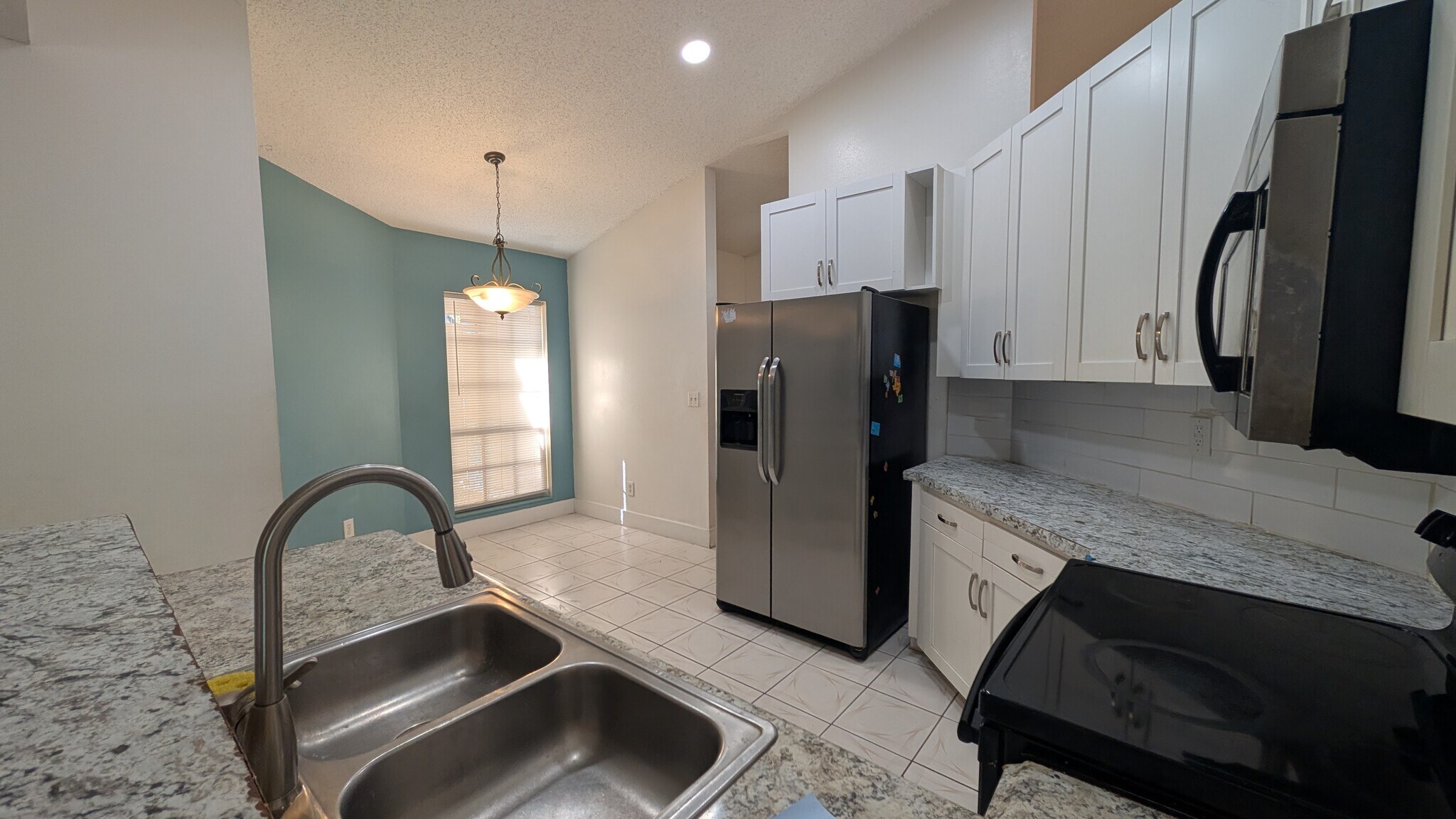 Building Photo - 12020 Fruitwood Dr