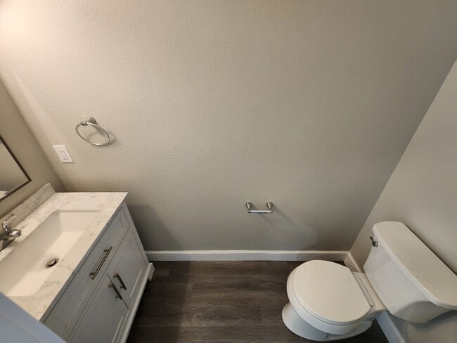 Building Photo - Brand New 2 Story Edgewater Duplex
