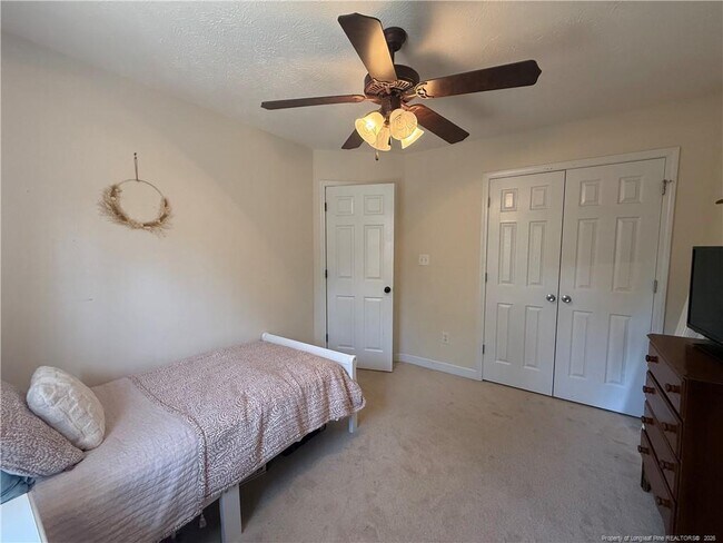 Building Photo - 234 Pender Rd