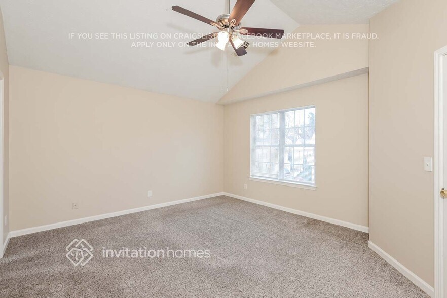 Building Photo - 347 Springhaven Way SE