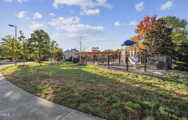 Building Photo - 1304 Cozart St