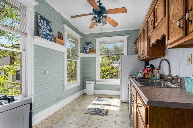 Building Photo - 1425 B 13th Street South, Birmingham, Alab...