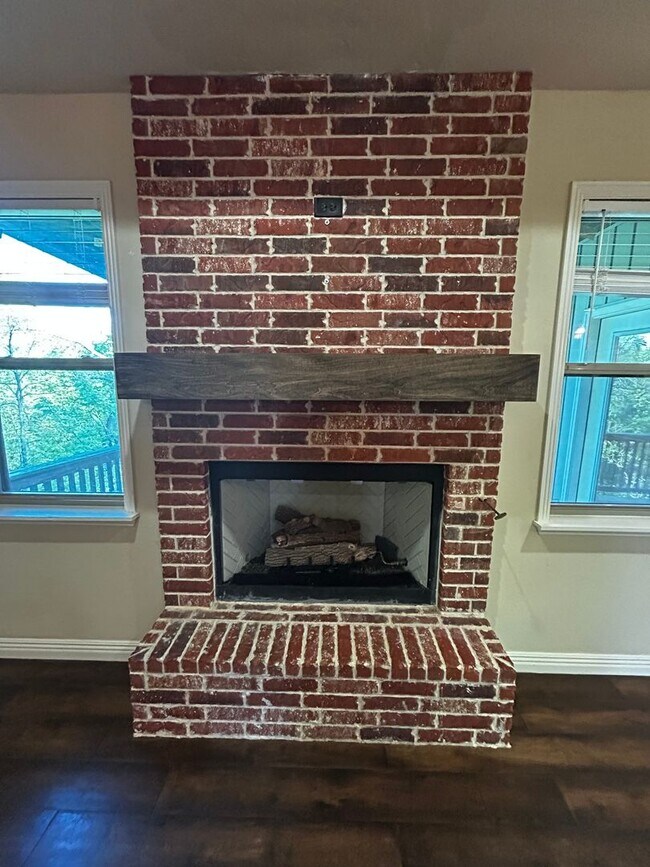 Building Photo - Private Treehouse Views - 3 Bed 2 Bath Home on Cul de sac in Bella Vista!