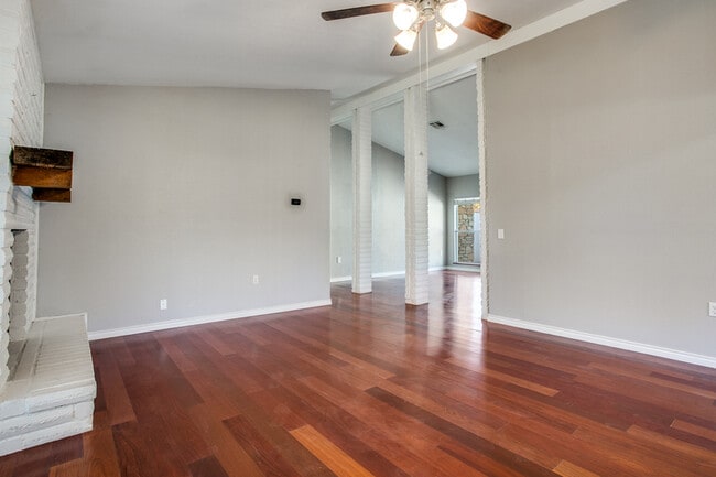 Building Photo - 13910 Thebes Cir