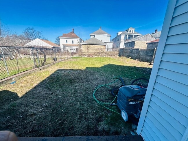 Building Photo - 160 Bryant St