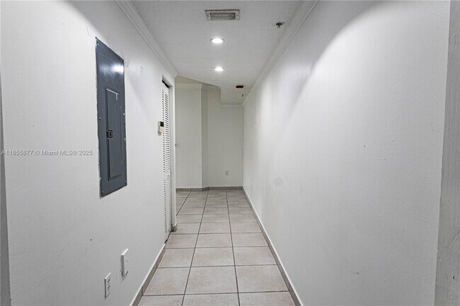 Building Photo - 17405 NW 75th Pl