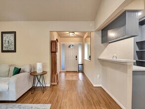 Building Photo - 21902 Meadowhill Dr