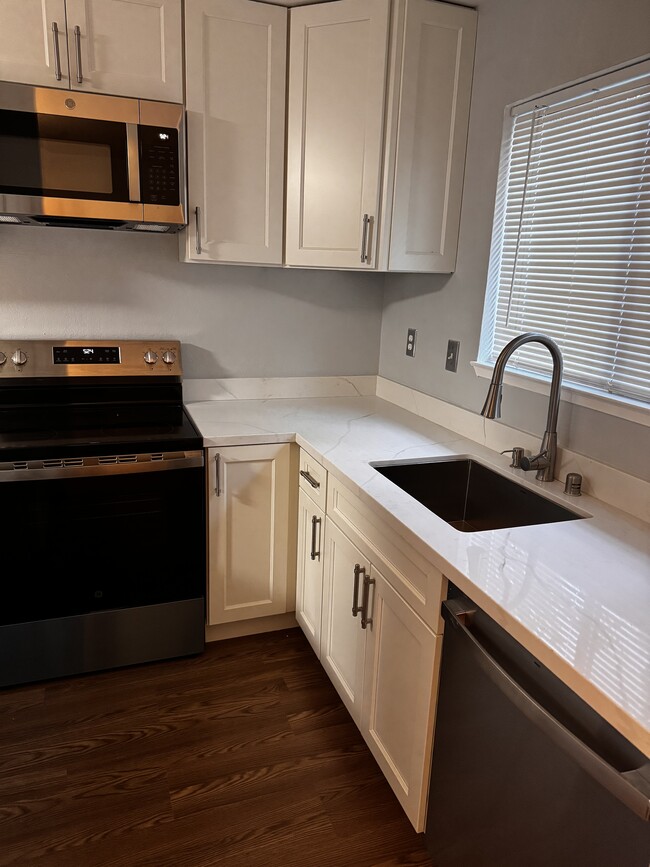 New Kitchen - 2161 Northwood Cir