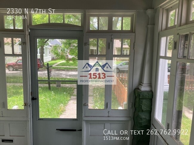 Building Photo - 2330 N 47th St