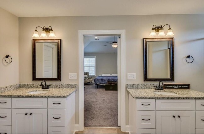 Building Photo - 3651 Kearsley St