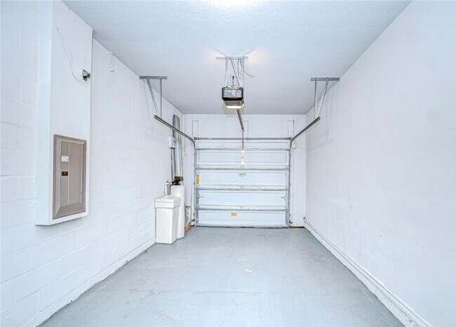 Building Photo - 10822 Verawood Dr