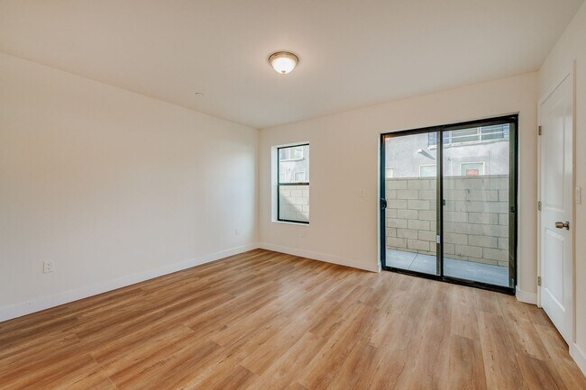 Building Photo - 11508 Emelita St