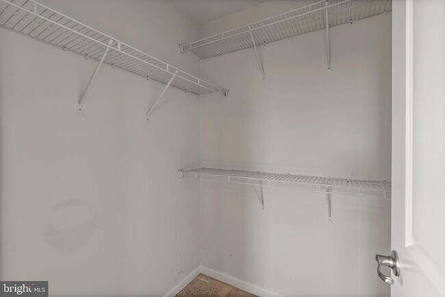 Building Photo - 311 Sunrise Ct