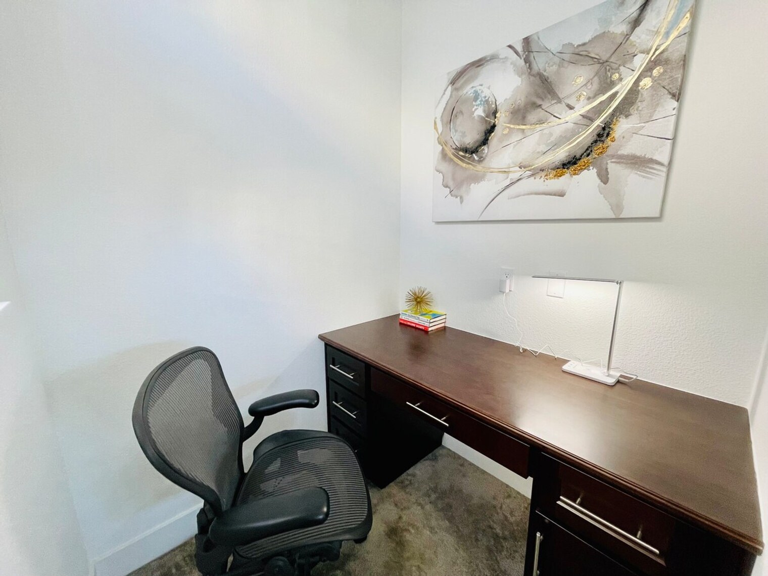 Building Photo - 8742 Hayes Cir