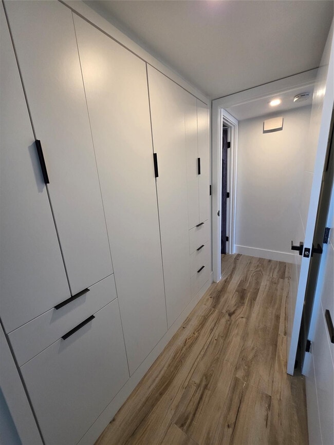 Building Photo - 5550 N Ocean Dr