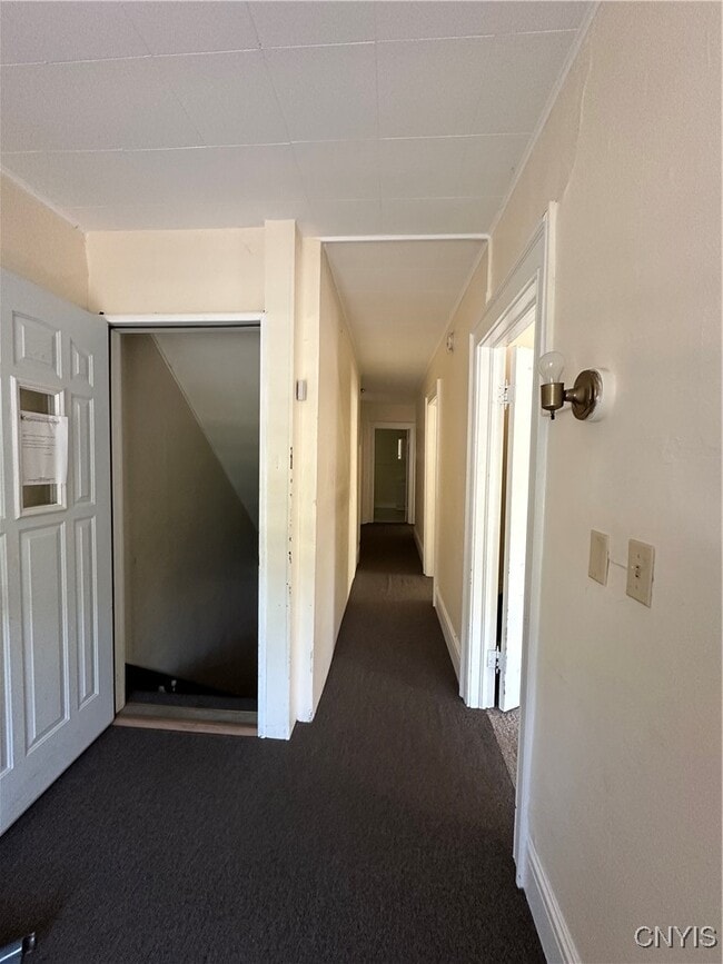 Building Photo - 4 Cottage St