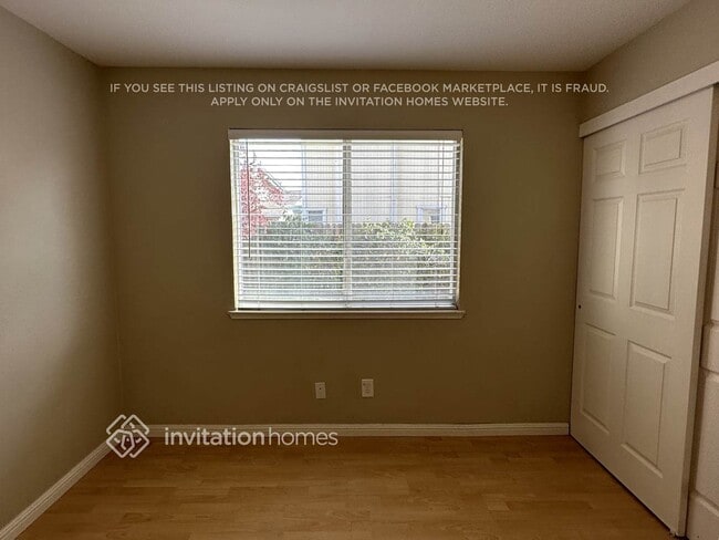 Building Photo - 9561 Dapple Ct