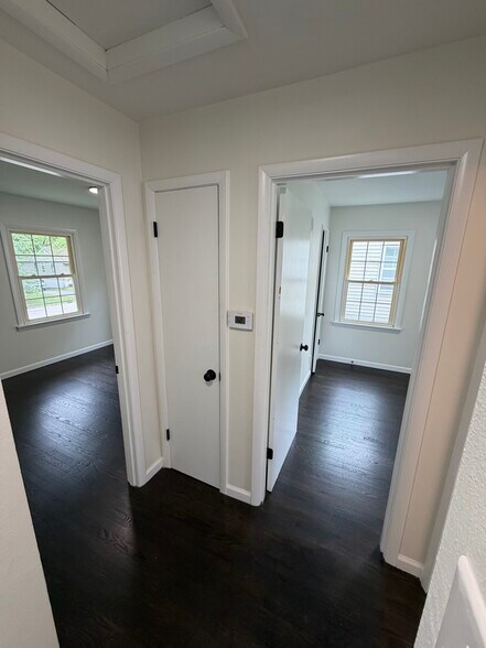 Building Photo - 8649 Kathlyn Dr
