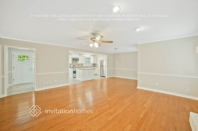 Building Photo - 468 Summerville Dr NW