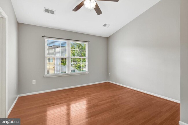 Building Photo - 2480 Wheat Meadow Cir