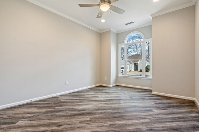 Building Photo - 1223 Berwick Rd