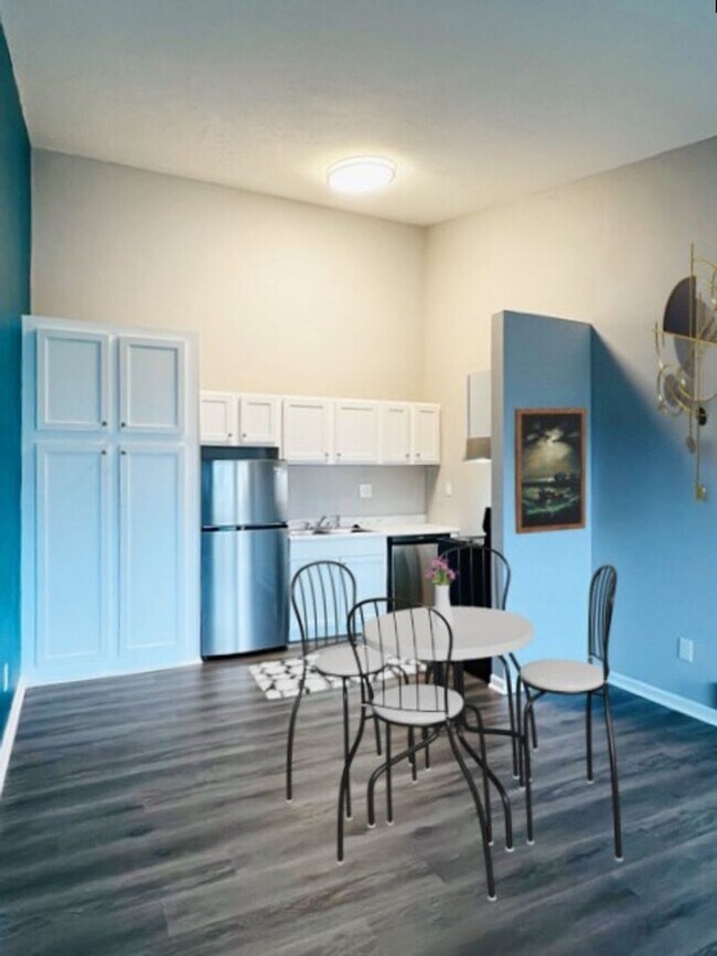 Interior Photo - Bantry Bay Village