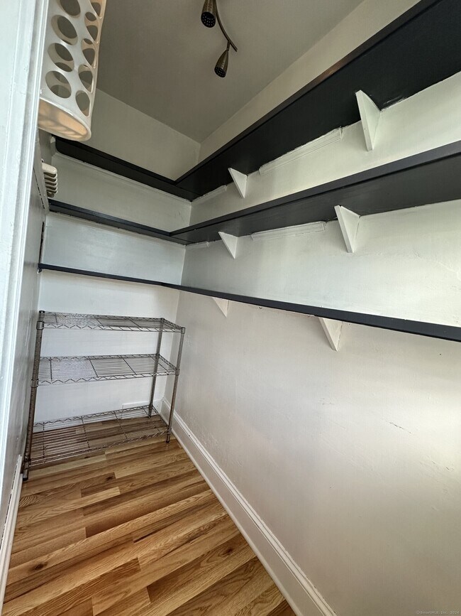 Building Photo - 83 High Park Ave