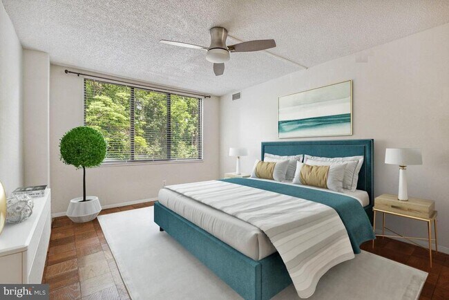 Building Photo - 5225 Pooks Hill Rd