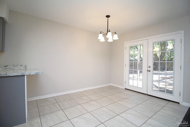 Building Photo - 7225 Dogwood Terrace Dr