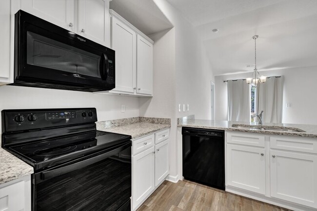 Building Photo - 79 Kinsale Ct