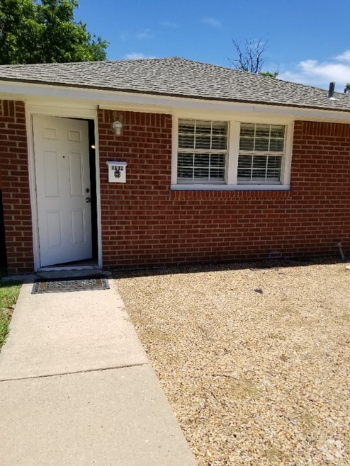 Building Photo - 1602 M Ave