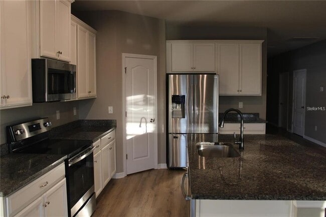 Building Photo - 6005 113th Terrace E