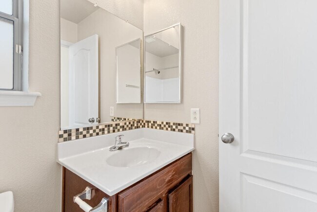 Building Photo - 14029 Volcanic Rock Dr