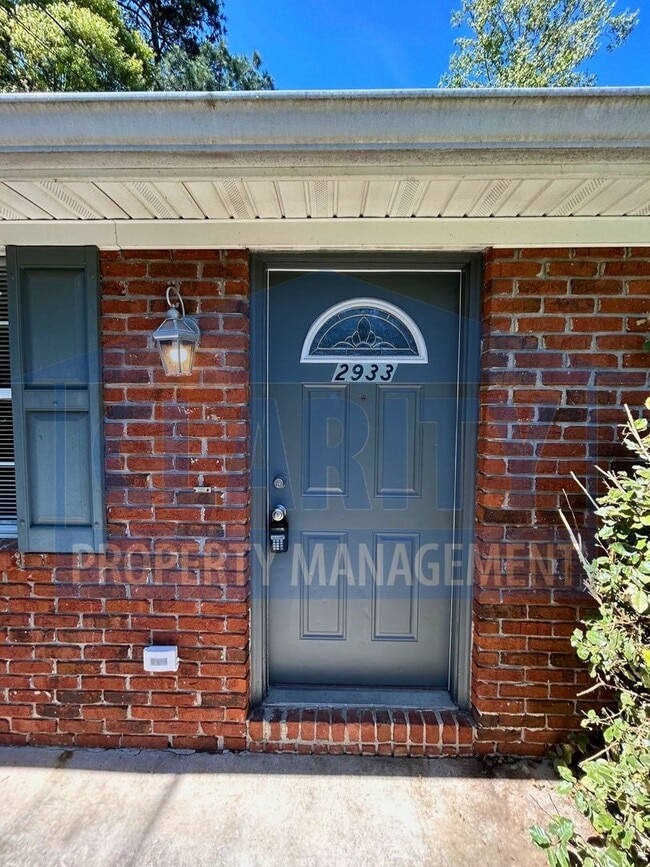 Building Photo - Location! Location! Location!