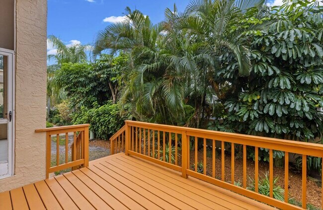 Building Photo - 487 Pinellas Bayway S