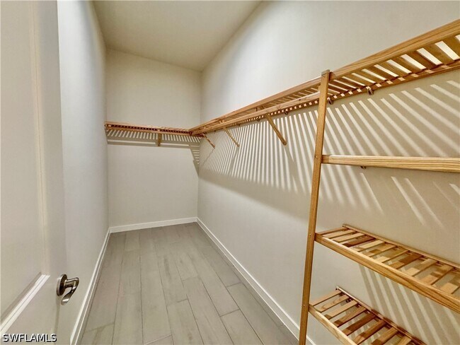 Building Photo - 14716 Kingfisher Lp