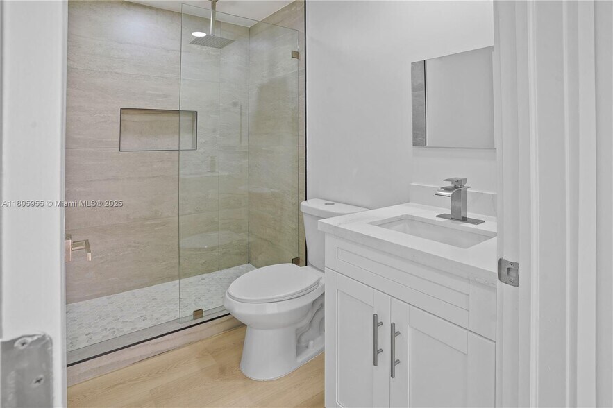 Building Photo - 9354 Arborwood Cir