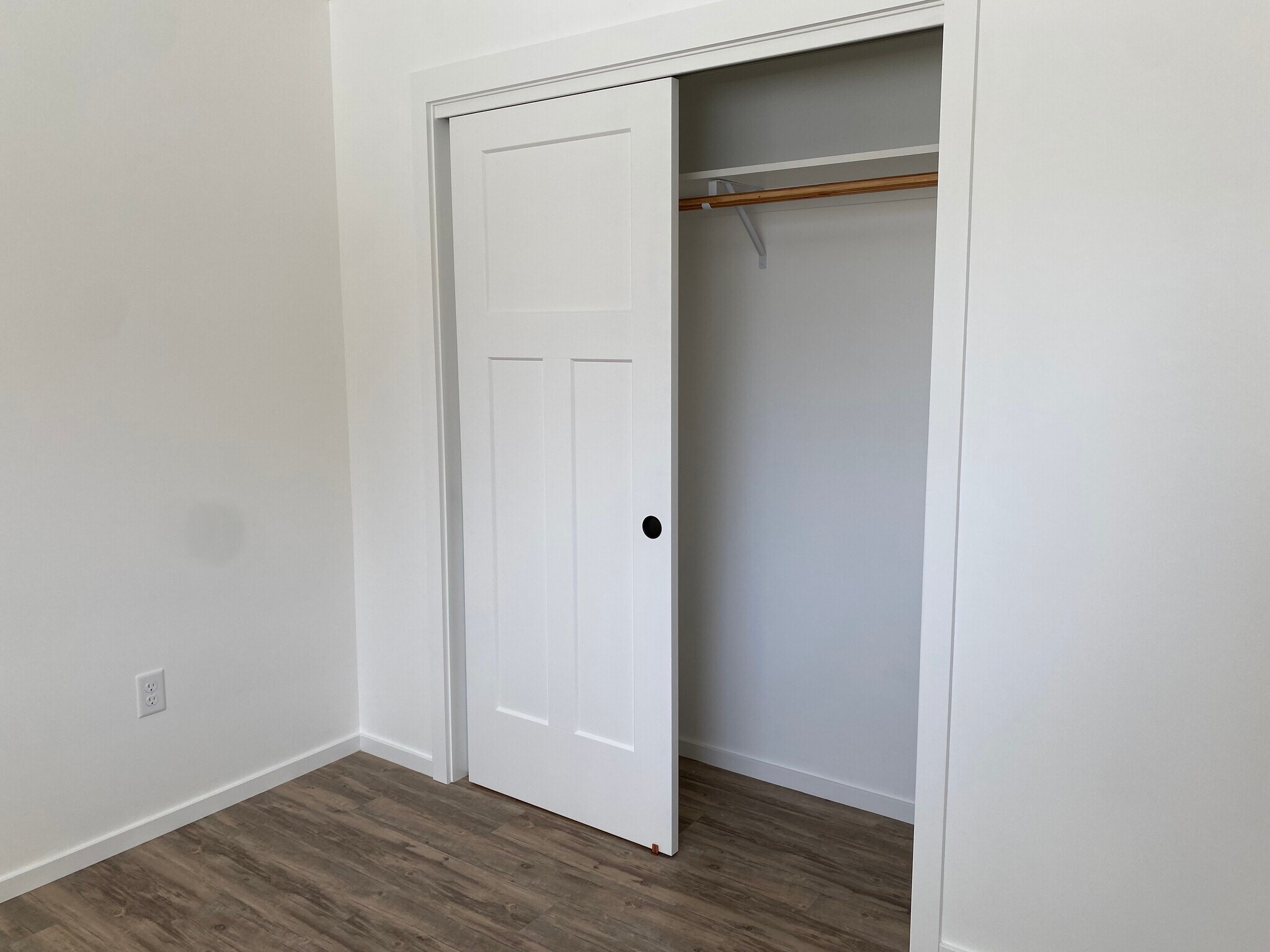 Building Photo - 1318 6th St