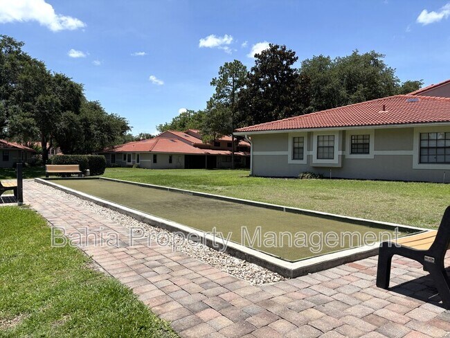 Building Photo - 8048 Sandpoint Blvd