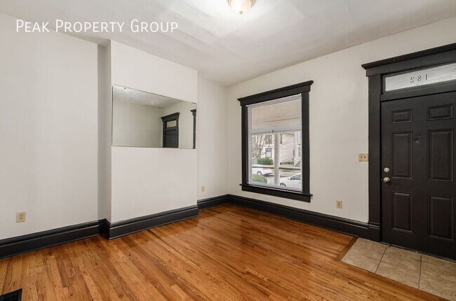 Building Photo - 180-182 W. 8th Avenue-182 W. 8th Avenue