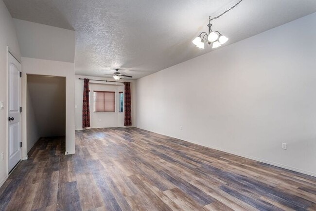 Building Photo - 105 S Tweedt Pl