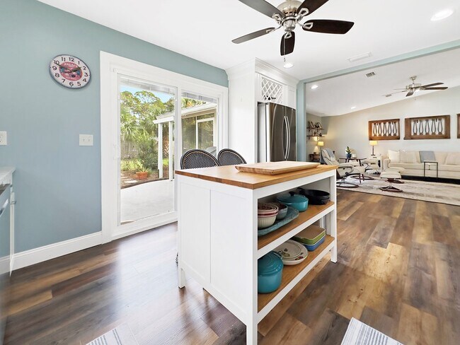 Building Photo - 103 Mimosa Ave