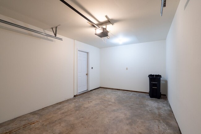 Building Photo - 3515-3517 Prescott Dr.