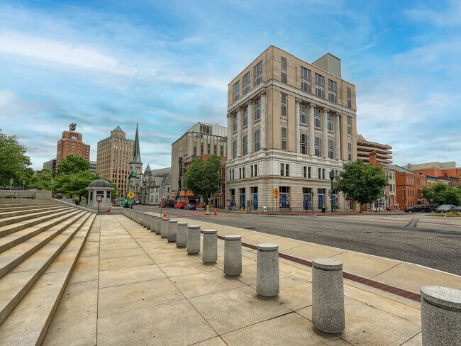 Building Photo - 231 State St