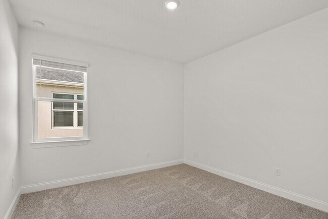 Building Photo - 5684 Hampton Park Cir
