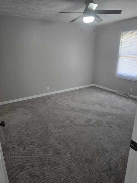 Bedroom 2 - 4923 Robin Drive