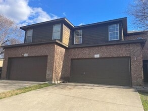 Building Photo - 1256 Redman Ave