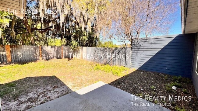 Building Photo - 436 Jennifer Ln