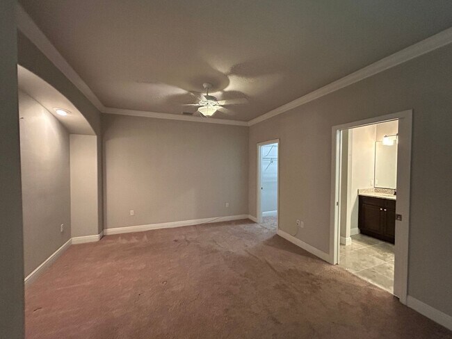 Building Photo - Beautiful Home In Garison Way