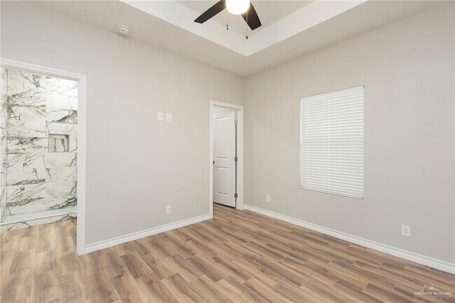 Building Photo - 9 Cedar Ave